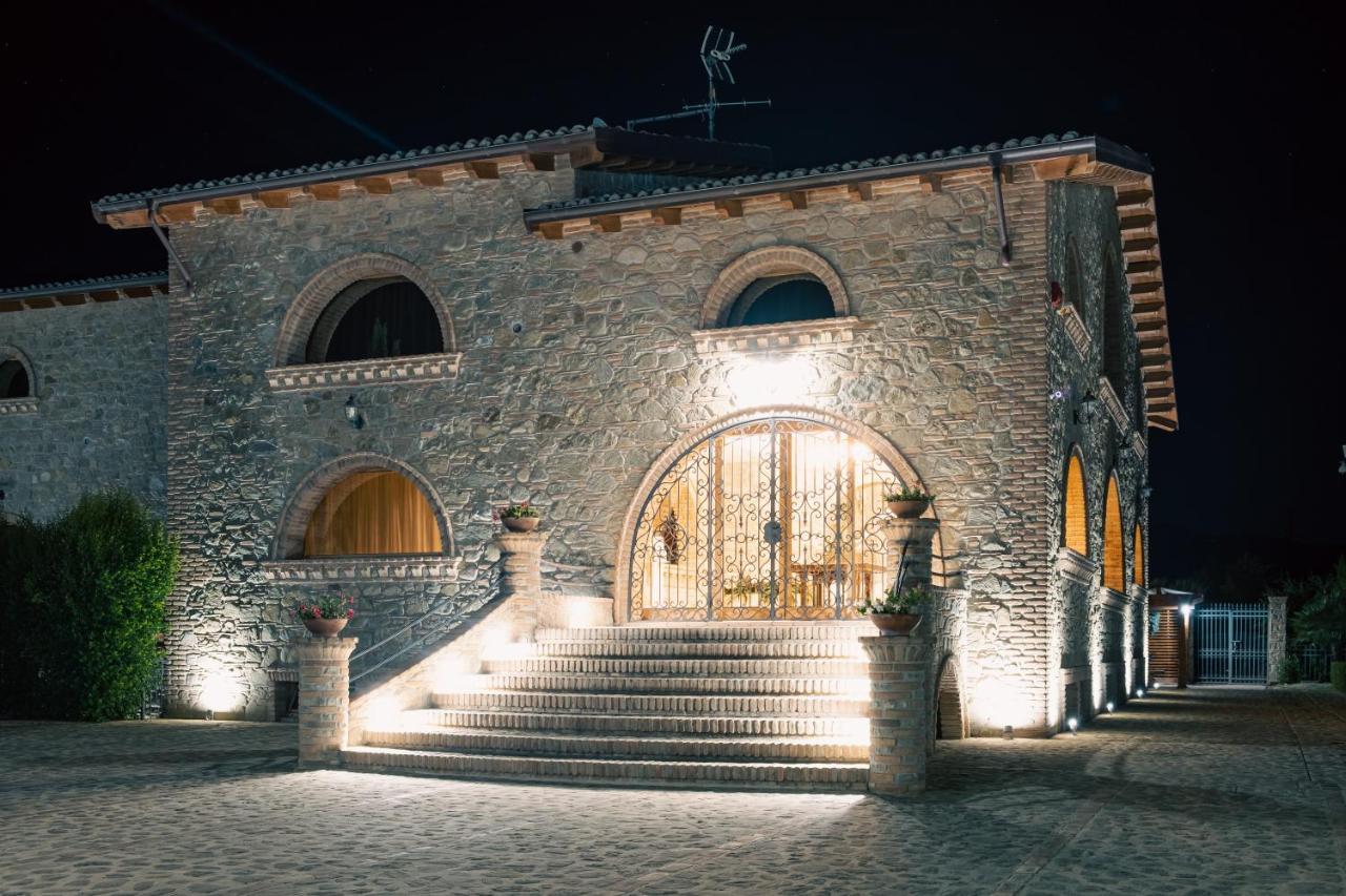 Tenuta Un Posto Al Sole Luxury B&B Rossano Stazione Exterior foto