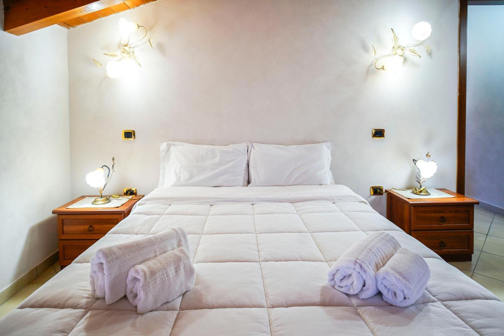 Tenuta Un Posto Al Sole Luxury B&B Rossano Stazione Exterior foto
